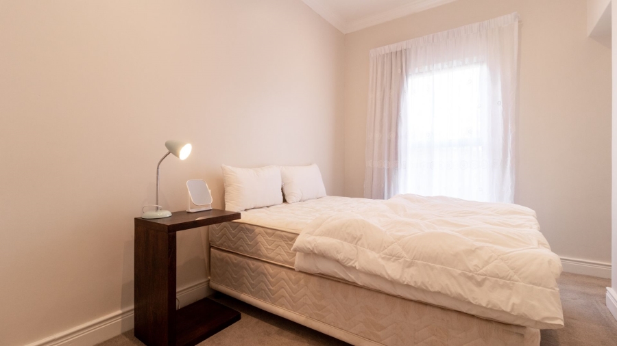 2 Bedroom Property for Sale in Bishopscourt Western Cape